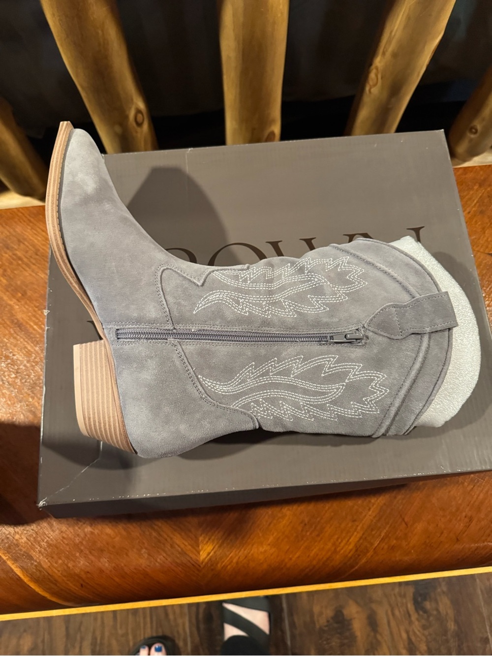 Crown Vintage Gray cowgirl boots - Picture 8 of 12